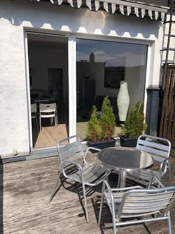 Studio B - Sunny City Business Apartment With Roof-Top Terrace For 2-4 Guests Dusseldorf