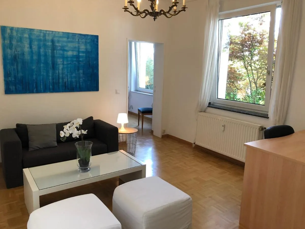 Studio B - Sunny City Business Apartment With Roof-Top Terrace For 2-4 Guests Dusseldorf