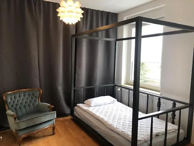 Studio B - Sunny City Business Apartment With Roof-Top Terrace For 2-4 Guests Düsseldorf