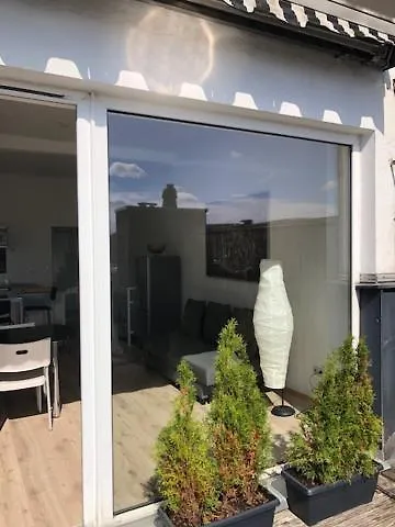 Studio B - Sunny City Business Apartment With Roof-Top Terrace For 2-4 Guests Düsseldorf Németország