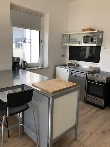 Studio B - Sunny City Business Apartment With Roof-Top Terrace For 2-4 Guests Dusseldorf 0*,