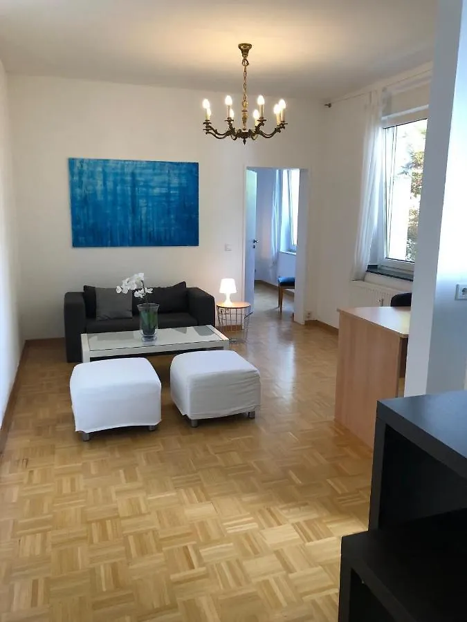 Studio B - Sunny City Business Apartment With Roof-Top Terrace For 2-4 Guests Dusseldorf